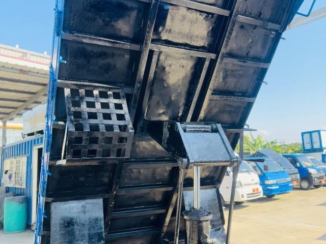 Mitsubishi Canter  第3張相片