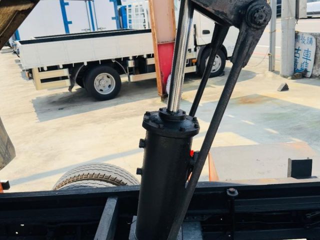 Mitsubishi Canter  第10張相片
