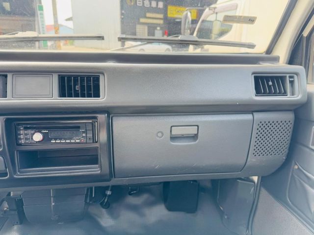 Mitsubishi Delica  第8張相片