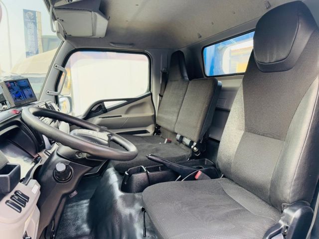 Mitsubishi Canter  第8張相片