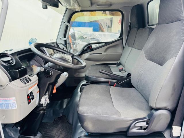 Mitsubishi Canter  第11張相片