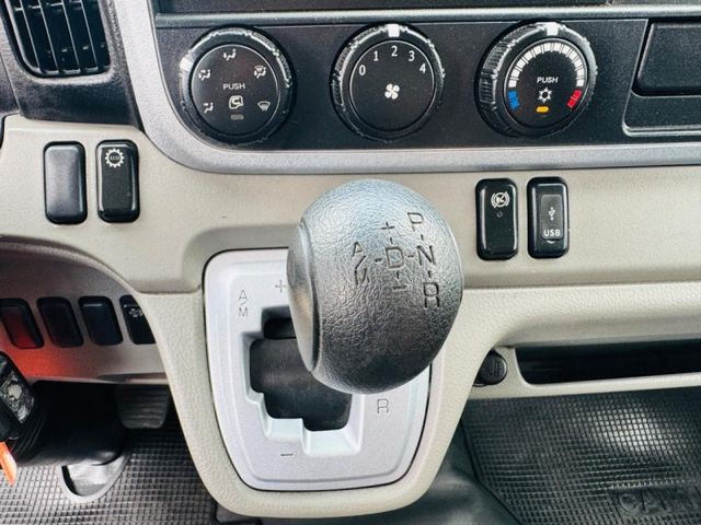 Mitsubishi Canter  第12張相片