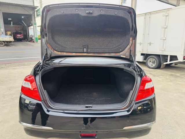 Nissan Teana  第7張相片