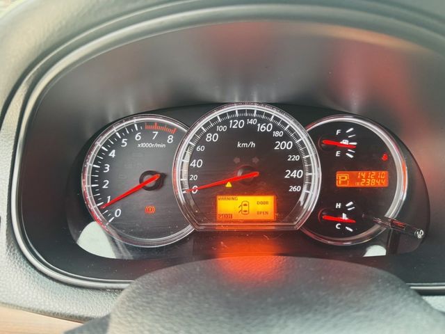 Nissan Teana  第9張相片