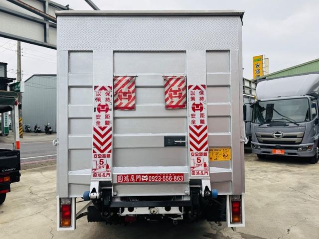 Hino 300  第9張相片