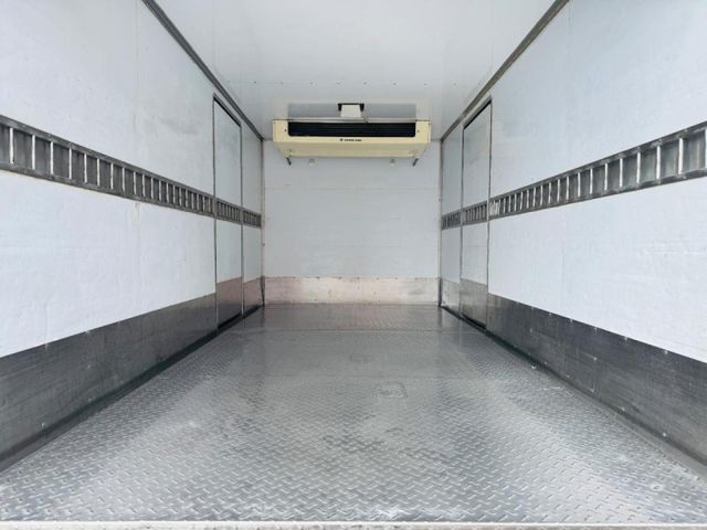 Isuzu Elf(一路發)  第11張相片