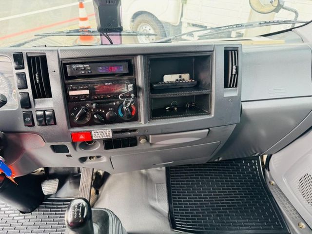 Isuzu Elf(一路發)  第13張相片