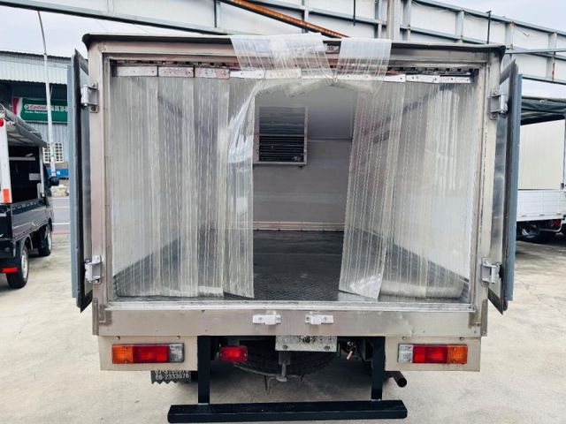 Mitsubishi Delica  第9張相片