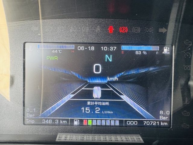 現代大霸王QT500 6速 自手排 12呎 氣煞+氣墊椅  第12張相片