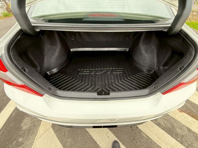 #實車實價#定速#倒車顯影#HID頭燈#天窗#五大保證  第9張相片