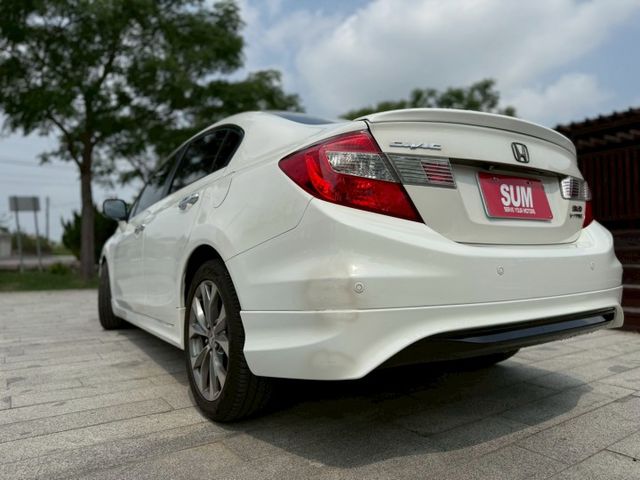#實車實價#定速#天窗#HID頭燈#換檔撥片#稀有S版2.0  第7張相片
