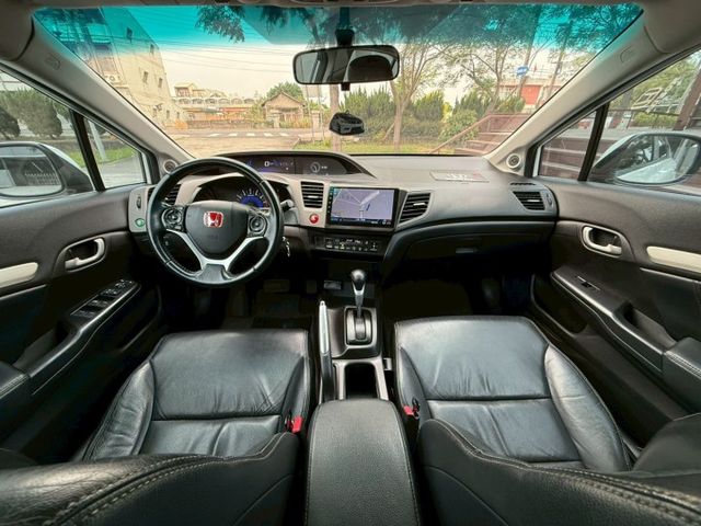 #實車實價#定速#天窗#HID頭燈#換檔撥片#稀有S版2.0  第19張相片