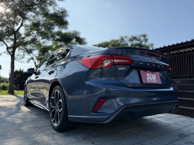 #實車實價#ST-LINE#LV2輔助駕駛#抬頭顯示器#雙區恆溫#換檔撥片  第4張相片