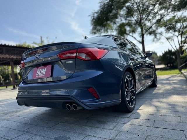 #實車實價#ST-LINE#LV2輔助駕駛#抬頭顯示器#雙區恆溫#換檔撥片  第5張相片