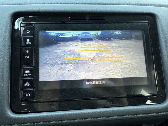 #實車實價#換檔撥片#定速#光感應頭燈#盲點偵測  第11張相片