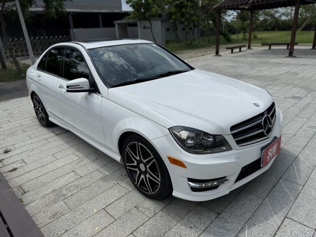 #實價實車在店#稀有AMG PLUS專屬套件#204HP馬力#雙前電動加熱座椅#HK音響#換檔撥片  第3張相片