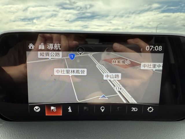 #實車實價#車道偏移#盲點#前後雷達#KEYLESS#抬頭顯示#LED頭燈  第15張相片