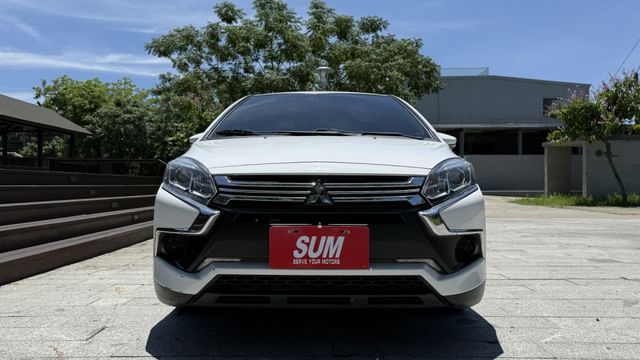超值代步神車來了！跑不到5萬全配好車｜IKEY導航電尾門通通有｜安卓系統＋倒車顯影 一次配齊｜全車原版件  第2張相片