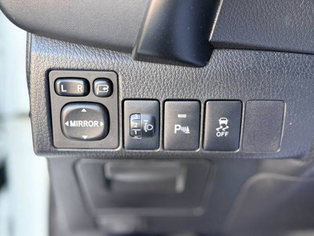 全車原鈑件 倒車顯影 IKEY免鑰/摸門 定速 循跡防滑 安全氣囊 胎壓偵測 電摺  第13張相片