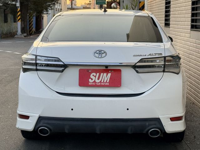 *稀少X版*原鈑件 換檔撥片 盲點 LED頭燈 倒車顯影 IKEY免鑰/摸門 定速 循跡防滑 安全氣囊 胎壓偵測 電摺  第5張相片