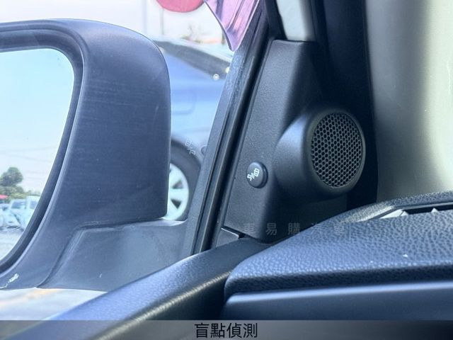 *稀少X版*原鈑件 換檔撥片 盲點 LED頭燈 倒車顯影 IKEY免鑰/摸門 定速 循跡防滑 安全氣囊 胎壓偵測 電摺  第13張相片