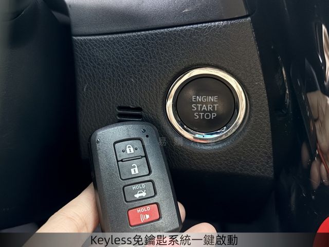 *稀少X版*原鈑件 換檔撥片 盲點 LED頭燈 倒車顯影 IKEY免鑰/摸門 定速 循跡防滑 安全氣囊 胎壓偵測 電摺  第15張相片