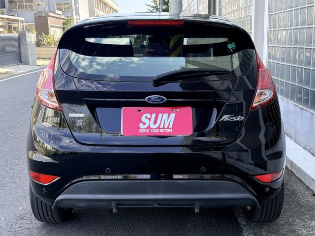 省油省稅 渦輪增壓 6氣囊 自動頭燈  斜坡起步 循跡防滑 iKey免鑰 倒車雷達  第4張相片