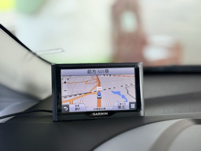 省油省稅 渦輪增壓 6氣囊 自動頭燈  斜坡起步 循跡防滑 iKey免鑰 倒車雷達  第17張相片