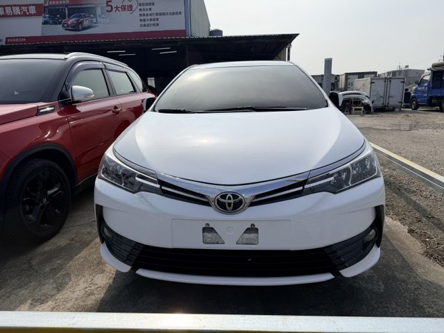 贈四顆新胎/安卓機/倒車顯影/定速/藍芽/免鑰/摸門/導航/運動模式/抬顯/電摺/防滑  第2張相片