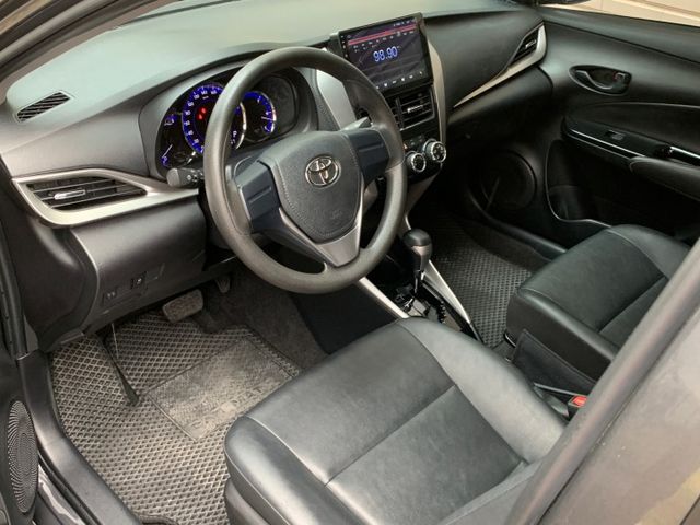 原鈑件/安卓機/ 倒車顯影/自動頭燈/倒車雷達/藍芽/安全氣囊/電摺/可調方向盤/循跡系統  第7張相片