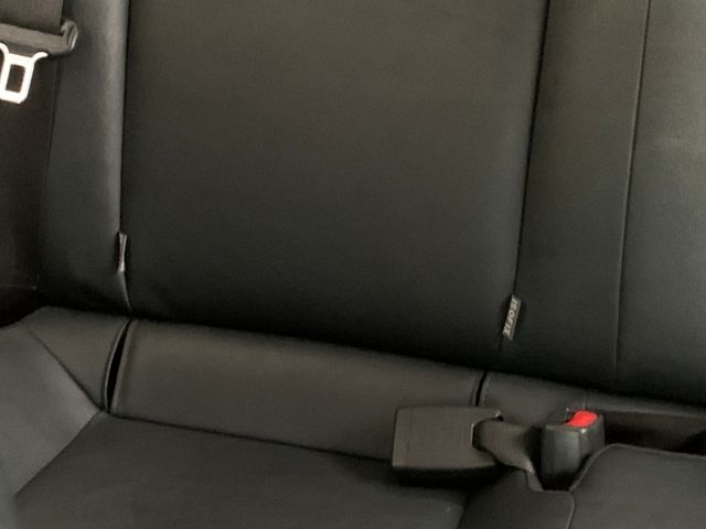 原鈑件/安卓機/ 倒車顯影/自動頭燈/倒車雷達/藍芽/安全氣囊/電摺/可調方向盤/循跡系統  第16張相片