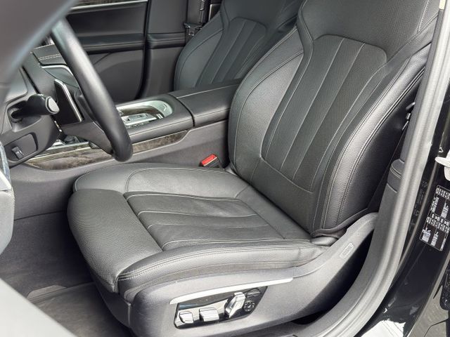 **740LI**總代理 360環景 定速 HK音響 全車電動記憶座椅 腳踢尾門 後座平板控制 遙控移車  第8張相片