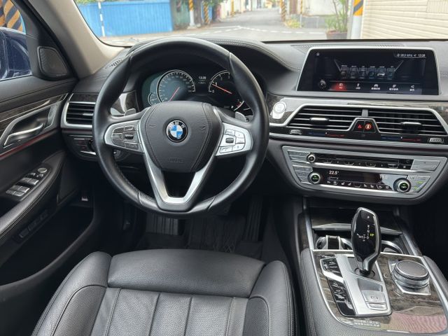 **740LI**總代理 360環景 定速 HK音響 全車電動記憶座椅 腳踢尾門 後座平板控制 遙控移車  第10張相片