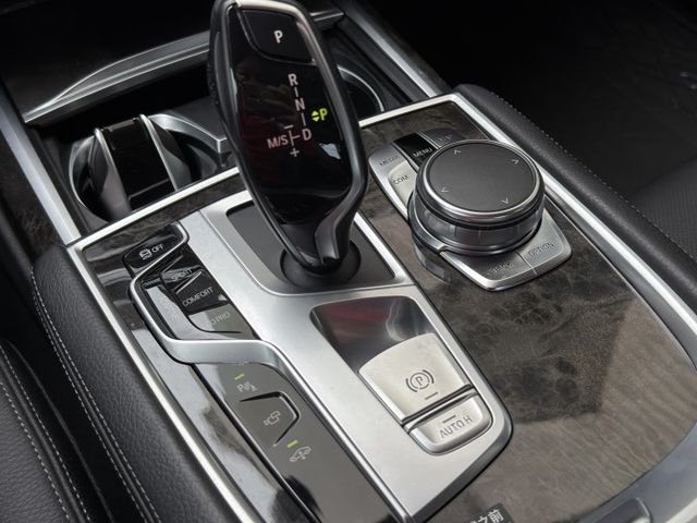 **740LI**總代理 360環景 定速 HK音響 全車電動記憶座椅 腳踢尾門 後座平板控制 遙控移車  第11張相片