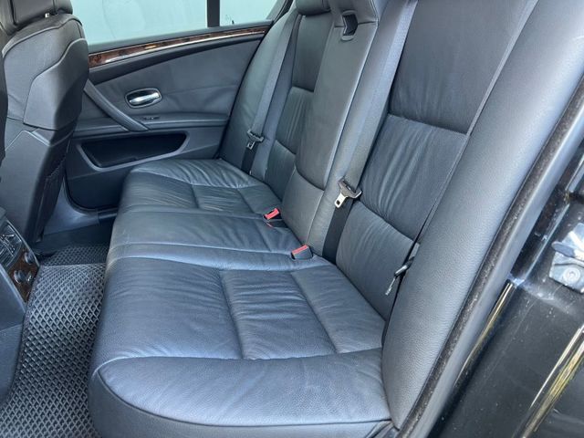 E60 530I 黑武士 #認證車中古車#實車實價#雙前電動記憶座椅#天窗#雙區恆溫空調  第8張相片