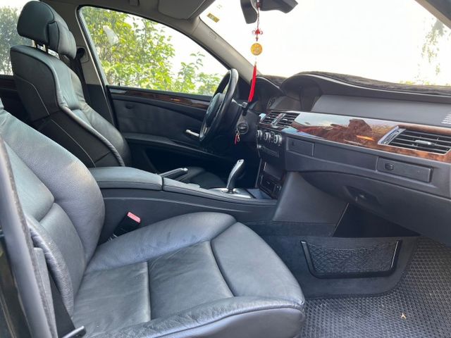 E60 530I 黑武士 #認證車中古車#實車實價#雙前電動記憶座椅#天窗#雙區恆溫空調  第9張相片