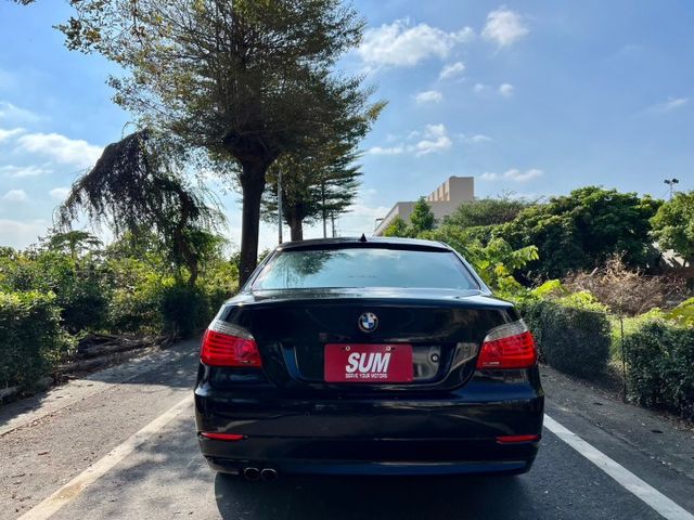 E60 530I 黑武士 #認證車中古車#實車實價#雙前電動記憶座椅#天窗#雙區恆溫空調  第17張相片