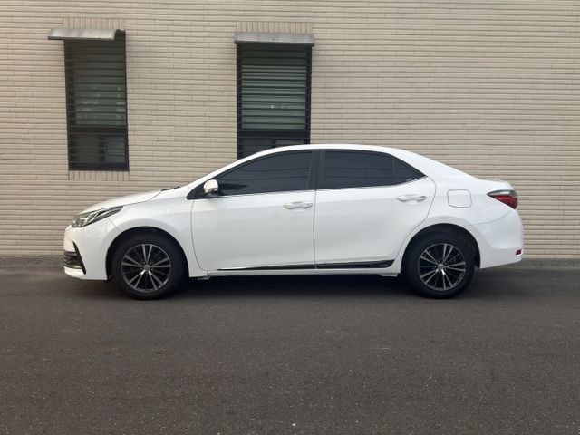 贈四顆新胎/安卓機/倒車顯影/定速/藍芽/免鑰/摸門/導航/運動模式/抬顯/電摺/防滑  第3張相片