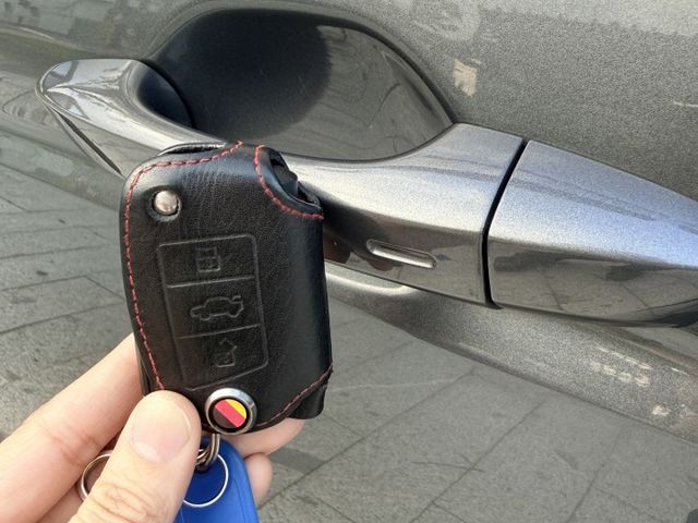 CL版#i-Key#分區溫控#正七人座#1.4渦輪#電動座椅#AppleCarPlay  第12張相片