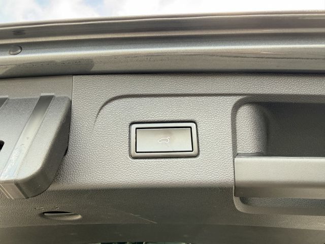 CL版#i-Key#分區溫控#正七人座#1.4渦輪#電動座椅#AppleCarPlay  第14張相片