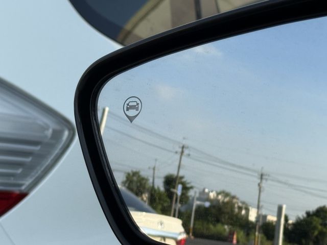 超值代步小車/好停車/盲點偵測/倒車雷達/藍芽/CD/後雨刷  第10張相片