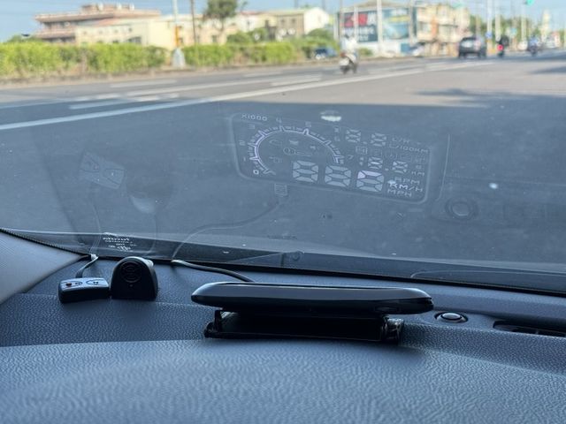 全車原鈑件/定速/藍芽/電視/抬顯/倒車顯影/前後雷達/備胎/方向盤音響控制  第13張相片