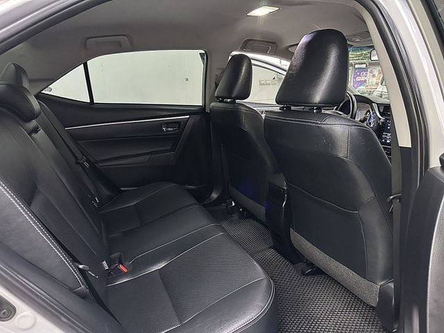 Toyota ALTIS  第7張相片