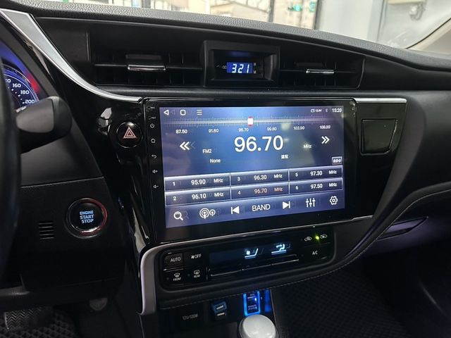 Toyota ALTIS  第10張相片