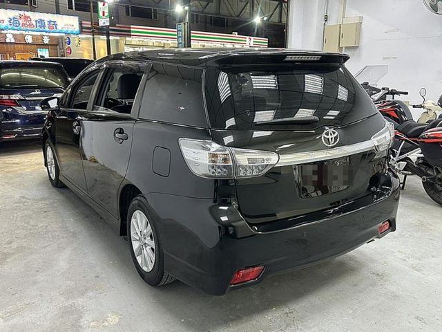 Toyota Wish  第5張相片