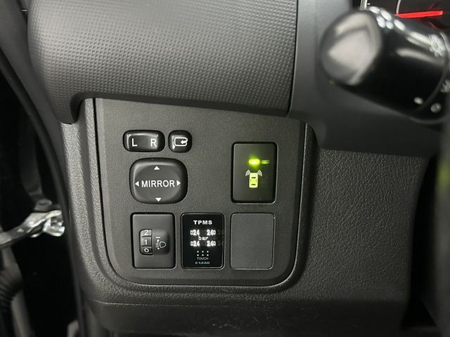 Toyota Wish  第10張相片