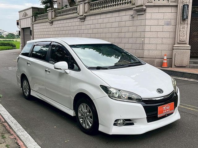 Toyota Wish  第2張相片