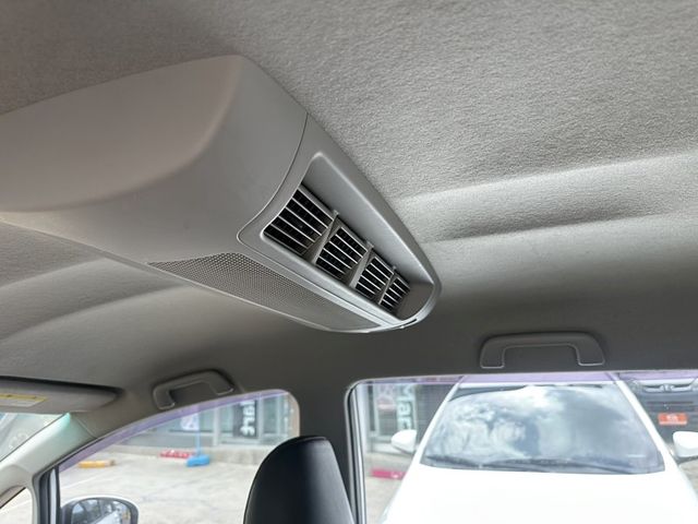 Toyota Wish  第13張相片