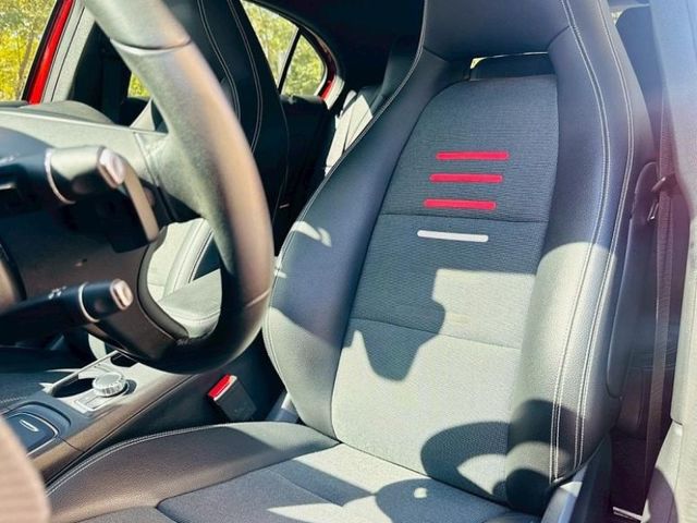 Mercedes-Benz/賓士 A-CLASS  第12張相片