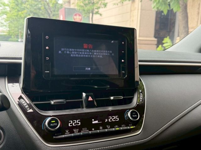 Toyota Auris  第2張相片